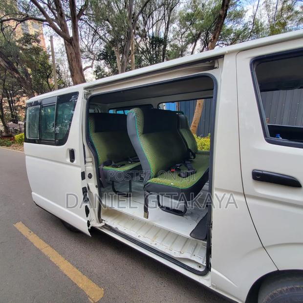 Toyota HiAce 2014 White - thumbnail 8