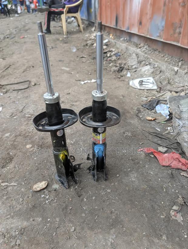 Honda Civic Shock Absorbers. - thumbnail 2