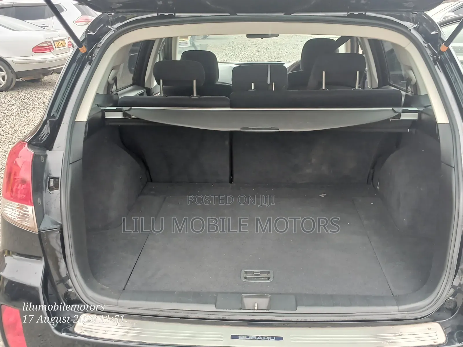 Subaru Outback 2010 Black