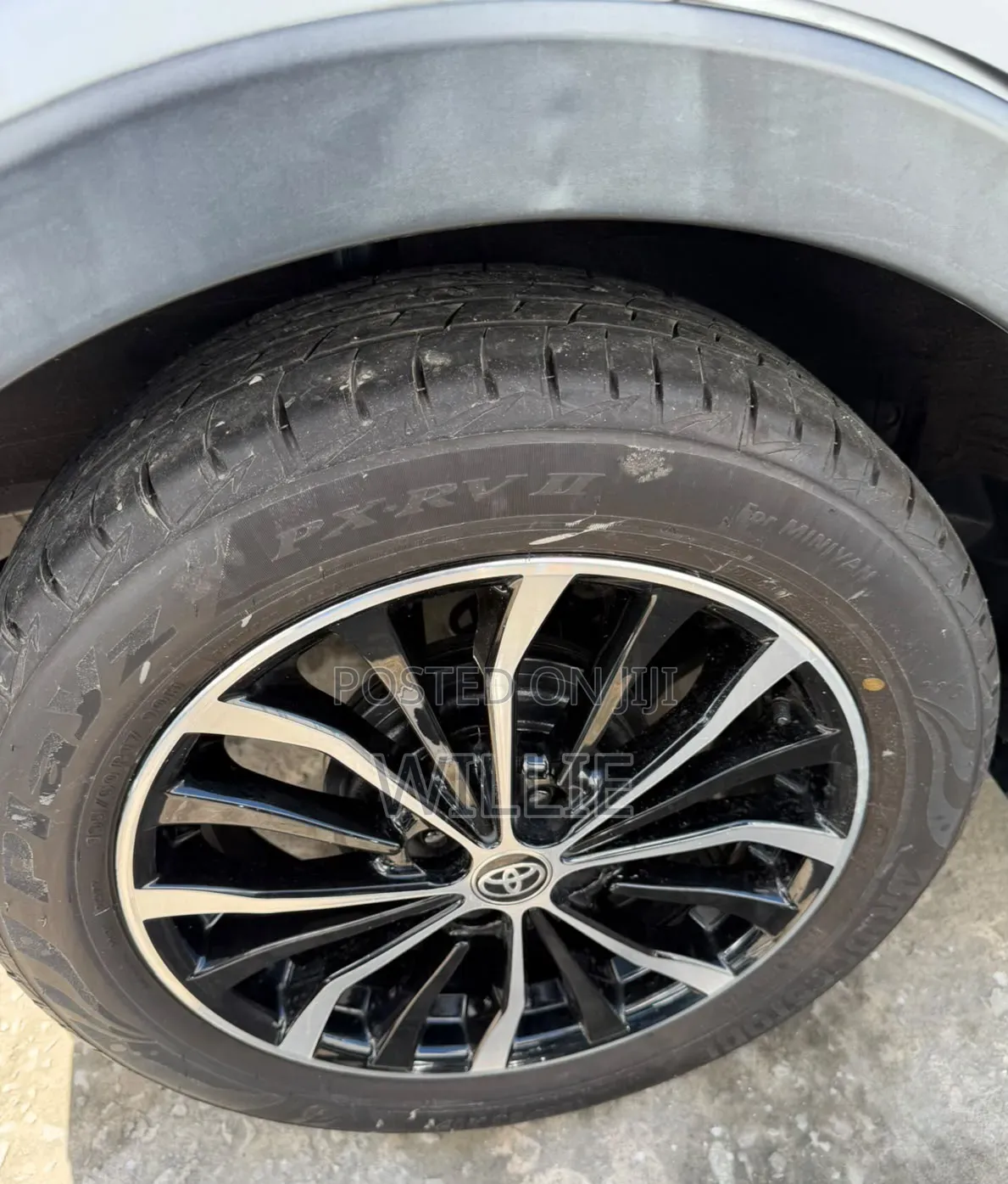 Toyota Raize 2020 Silver