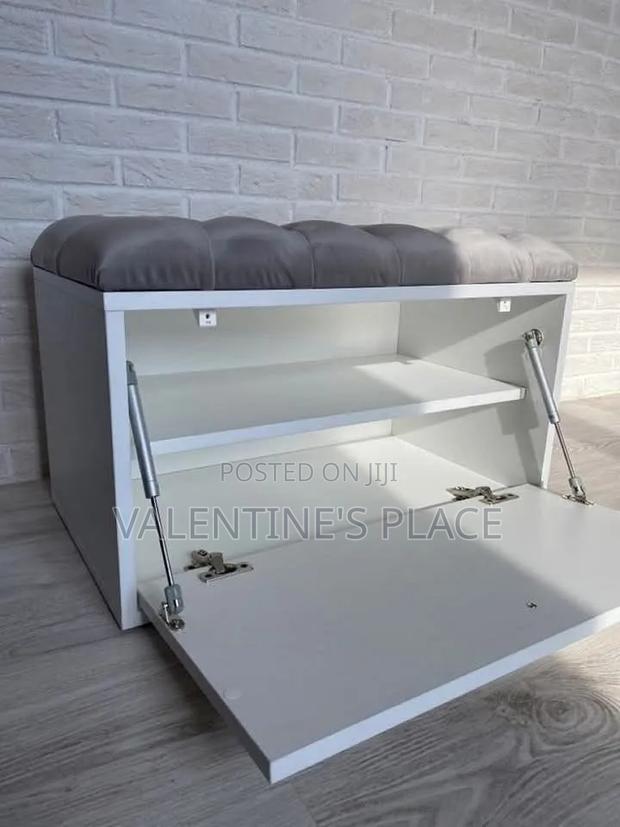 Space-Saving Hallway Shoe Organizer Bench With Comfortable Seating