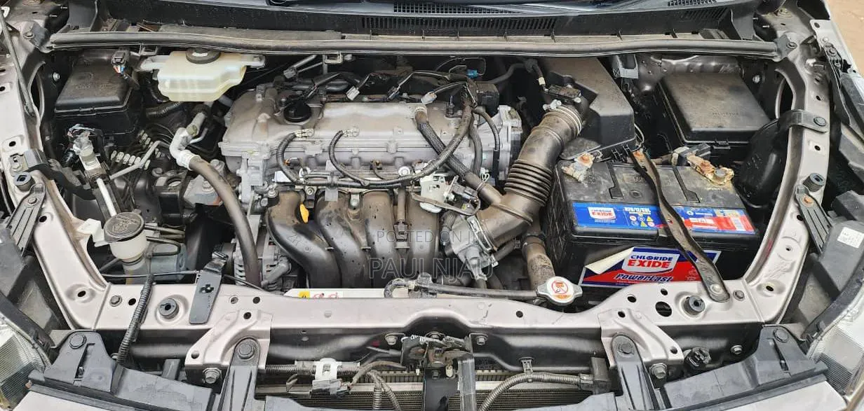 Toyota Voxy 2018 Silver