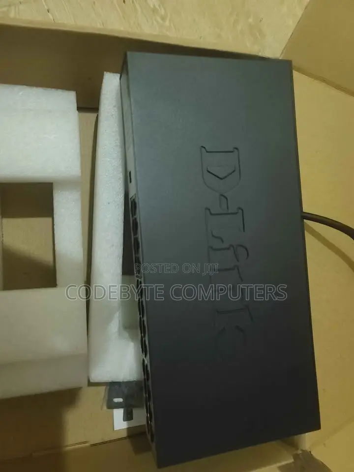 D-Link 24 Port 10/100Mbps Unmanaged Switch DES-1024D