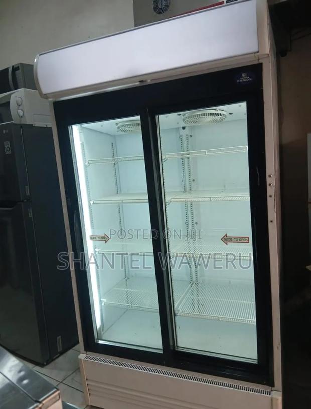 Commercial 900litres Chiller/ Display