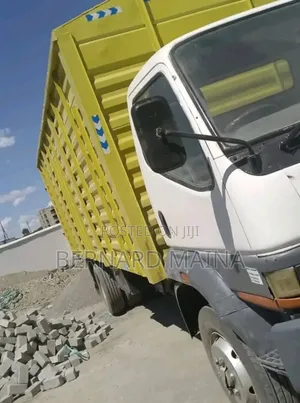 Mitsubishi FH