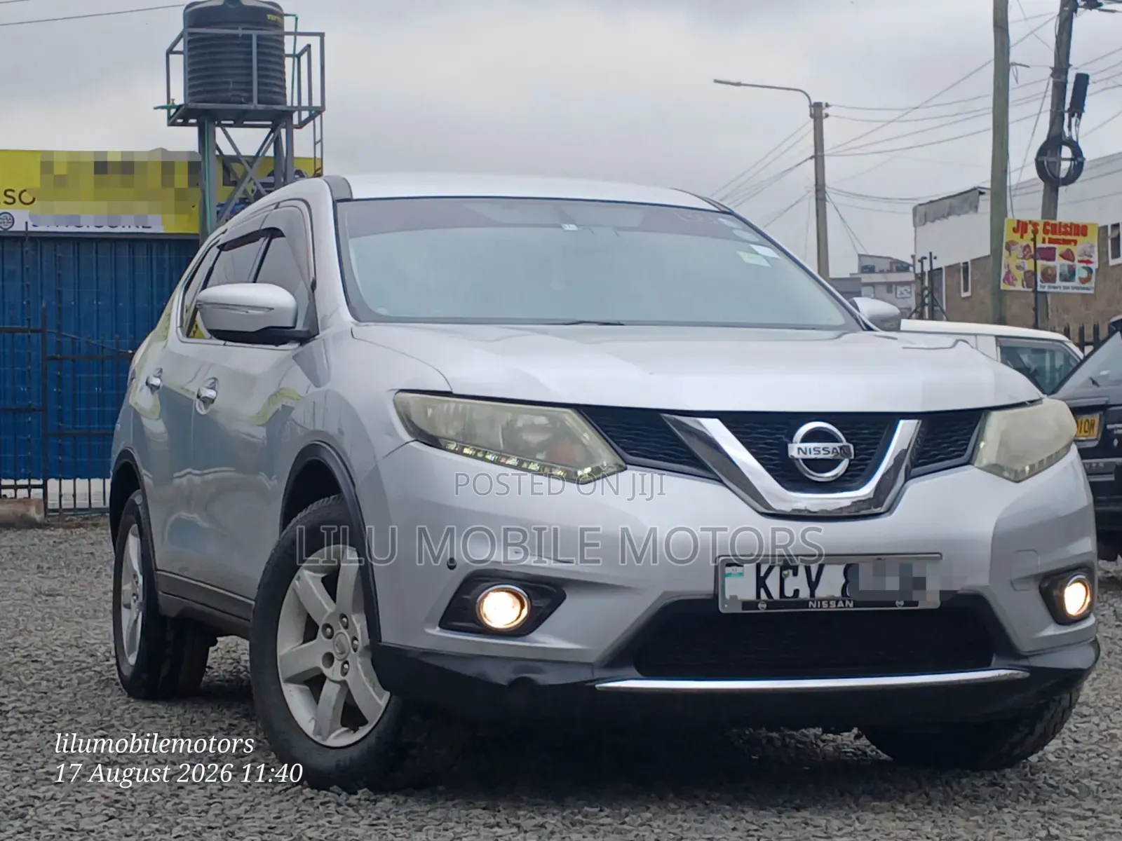 Nissan X-Trail 2015 Silver