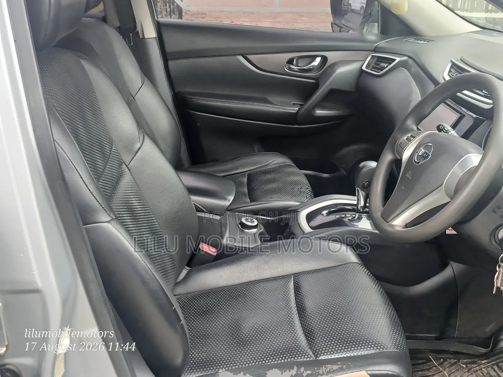 Nissan X-Trail 2015 Silver