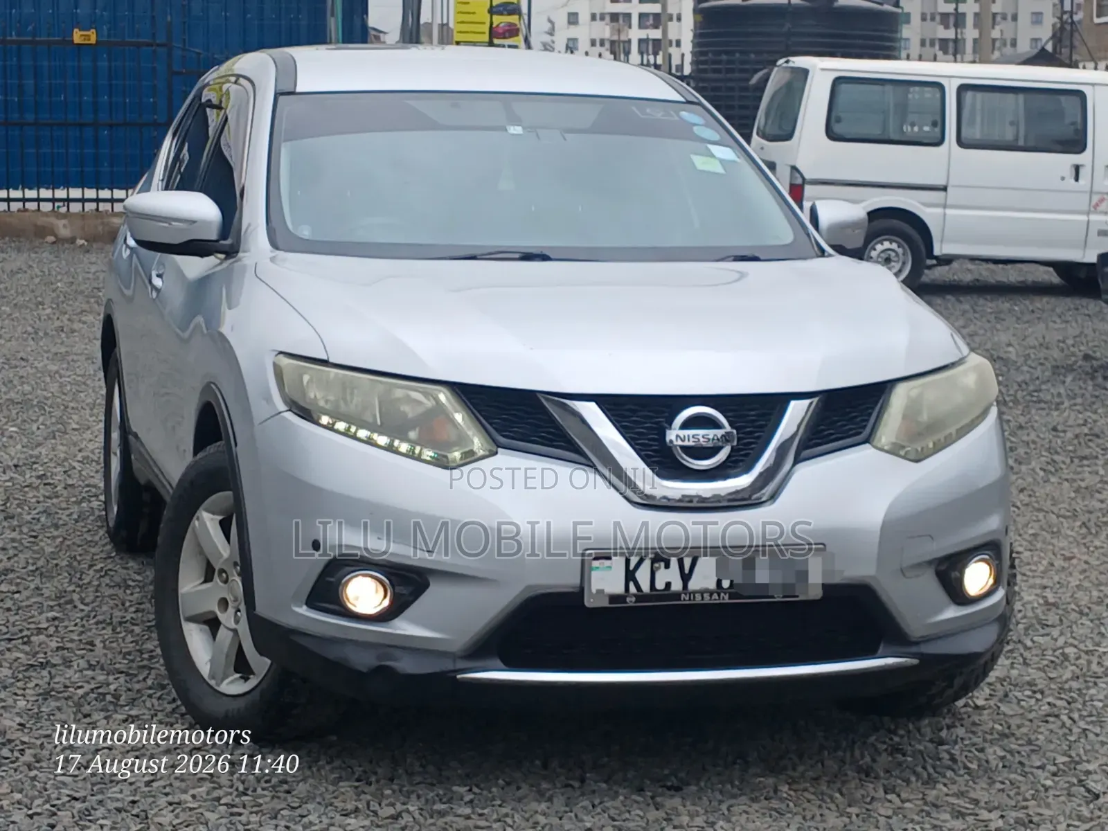 Nissan X-Trail 2015 Silver