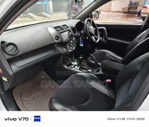 Toyota Vanguard 2013 Pearl