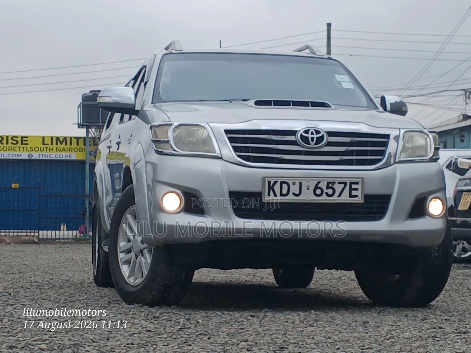 Toyota Hilux 3.0 D-4D 4x4 2015 Silver