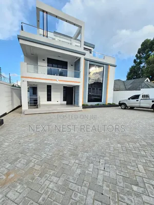 5bdrm Townhouse/Terrace in Kasphat, Runda for sale
