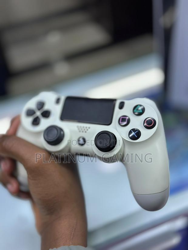 Ex-Uk Clean Ps4 Pad Original