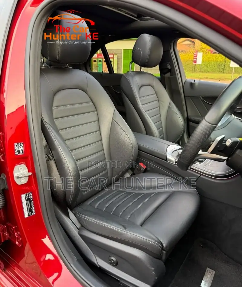 Mercedes-Benz C200 2019 Red