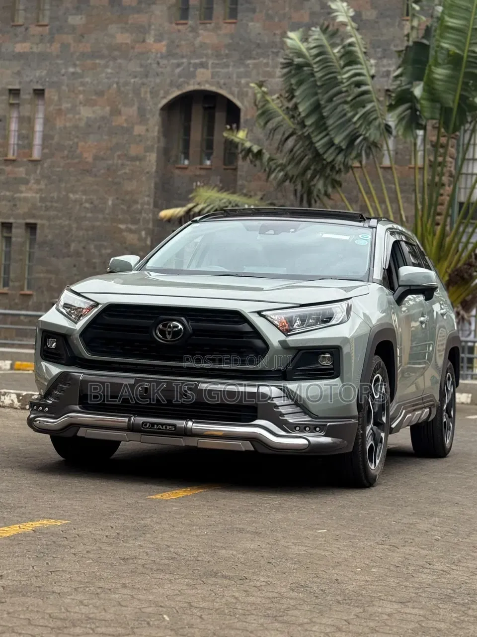 Toyota RAV4 2020 Green