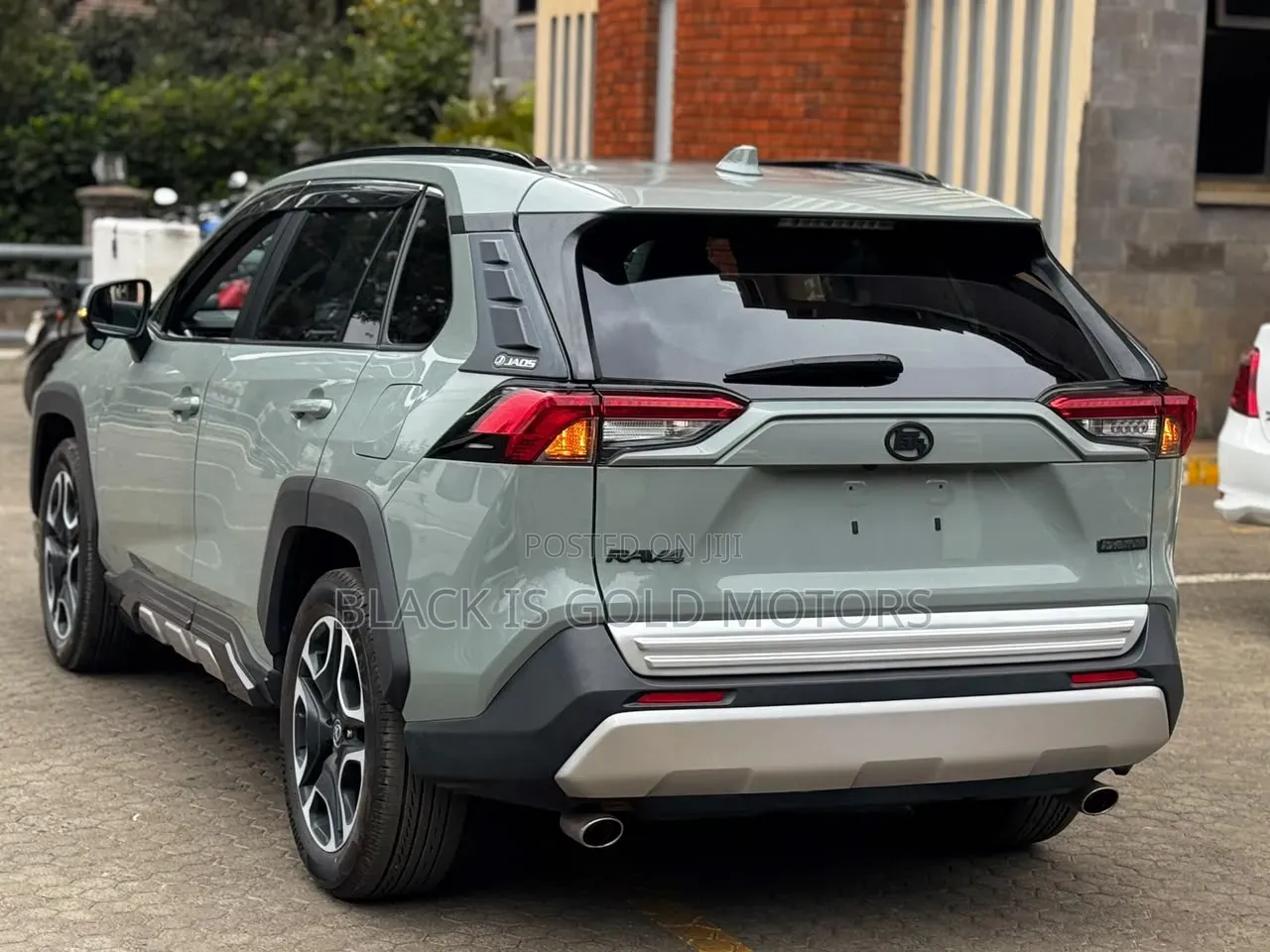 Toyota RAV4 2020 Green