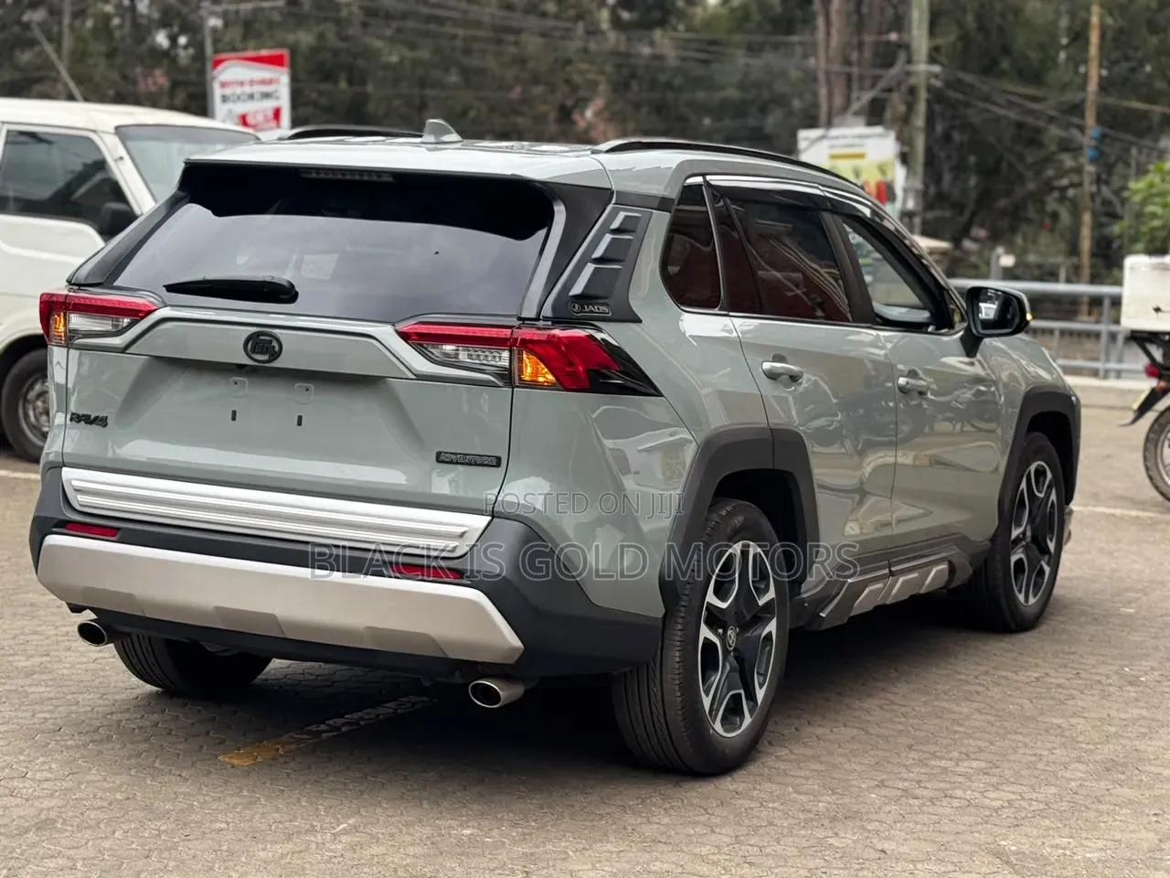 Toyota RAV4 2020 Green