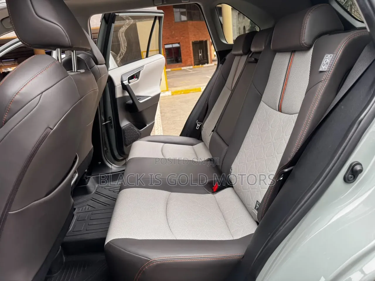 Toyota RAV4 2020 Green