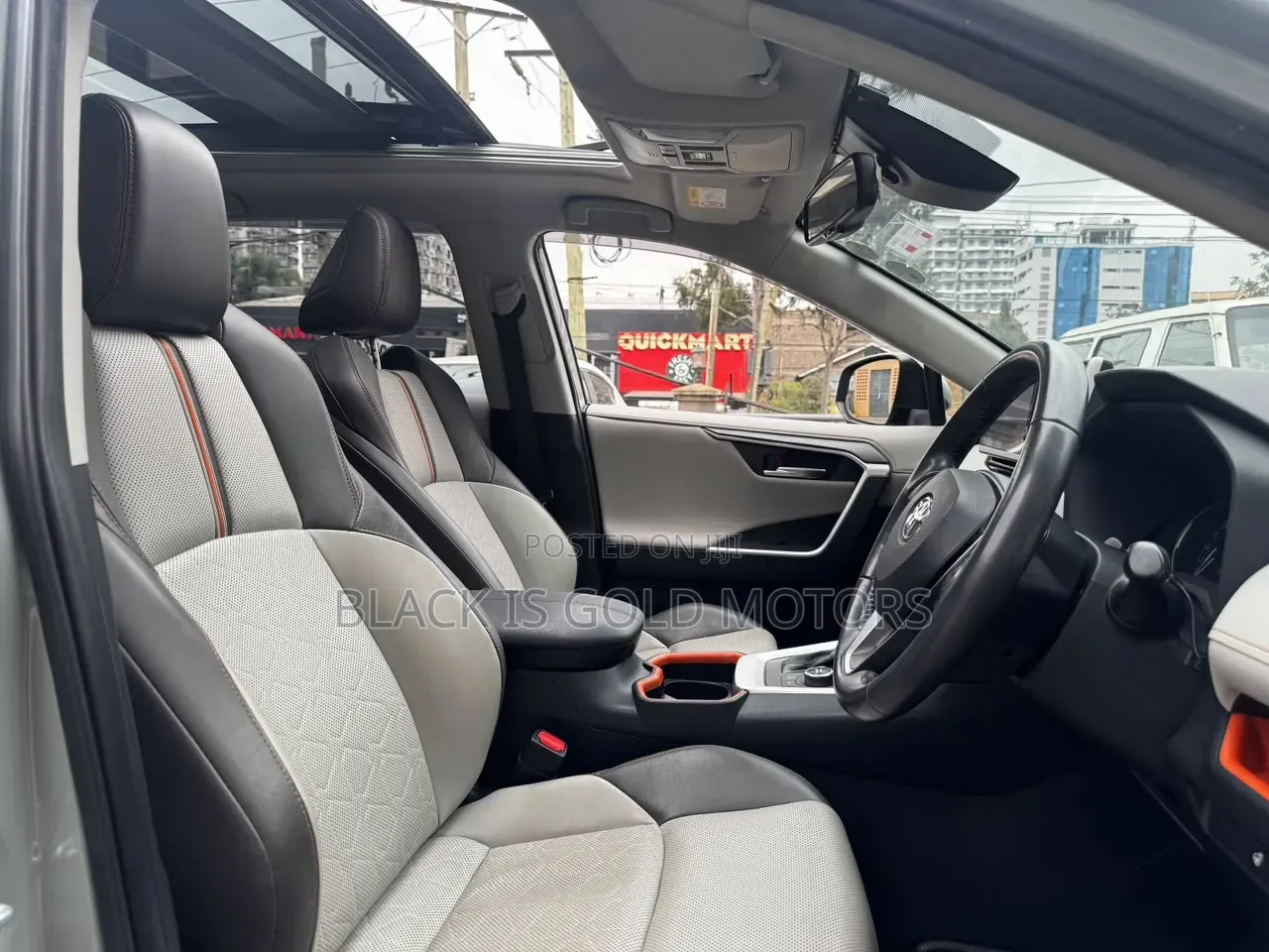 Toyota RAV4 2020 Green