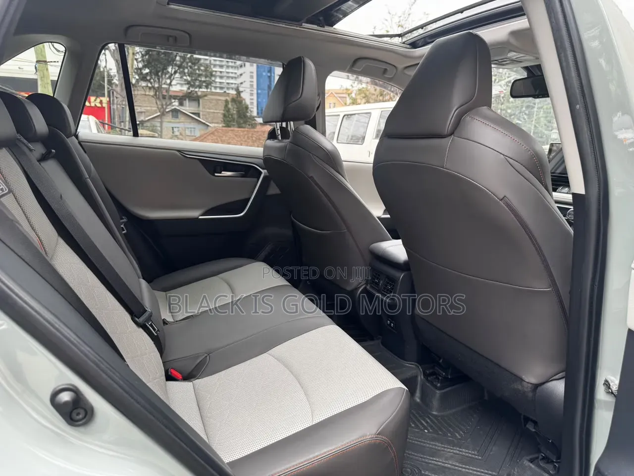 Toyota RAV4 2020 Green