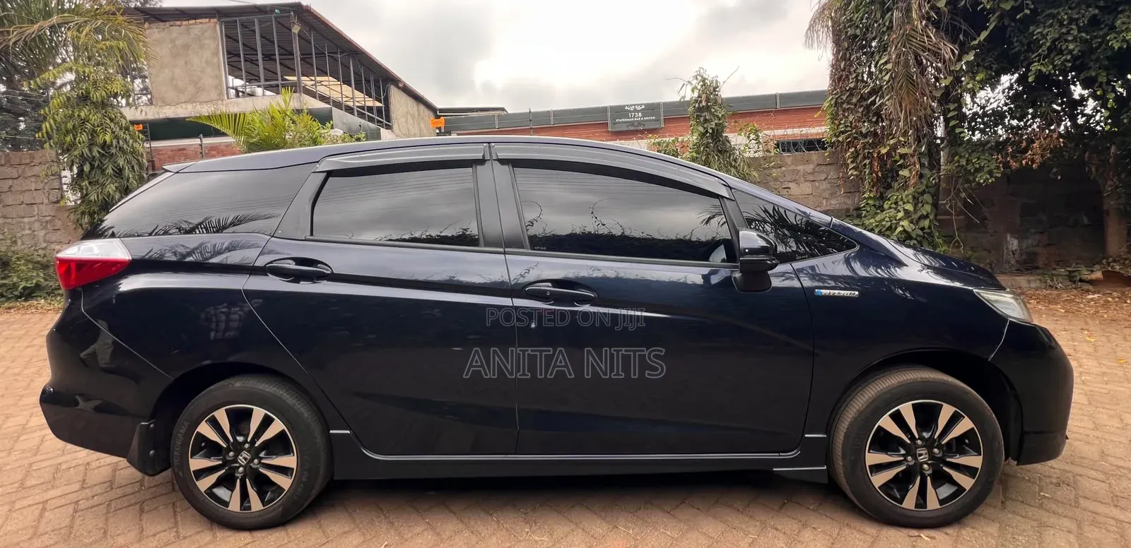 Honda Fit Shuttle 2018 Blue