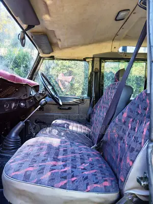 Land Rover Defender 1990 Green