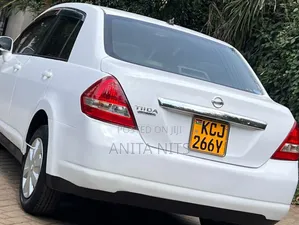 Nissan Tiida 2009 White