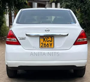 Nissan Tiida 2009 White