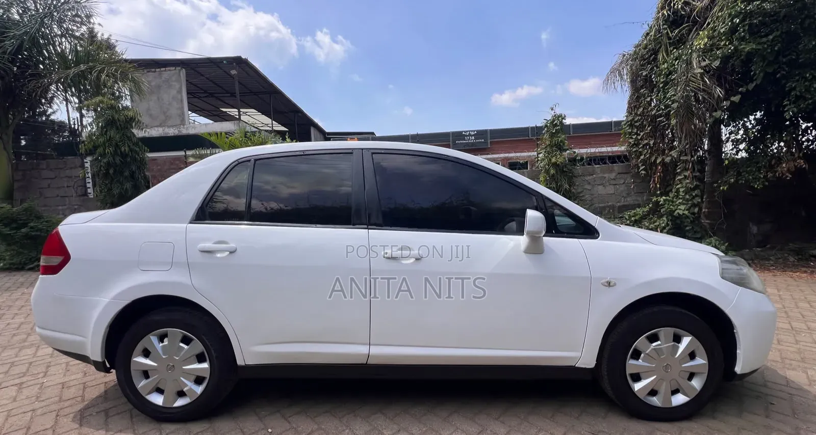 Nissan Tiida 2009 White