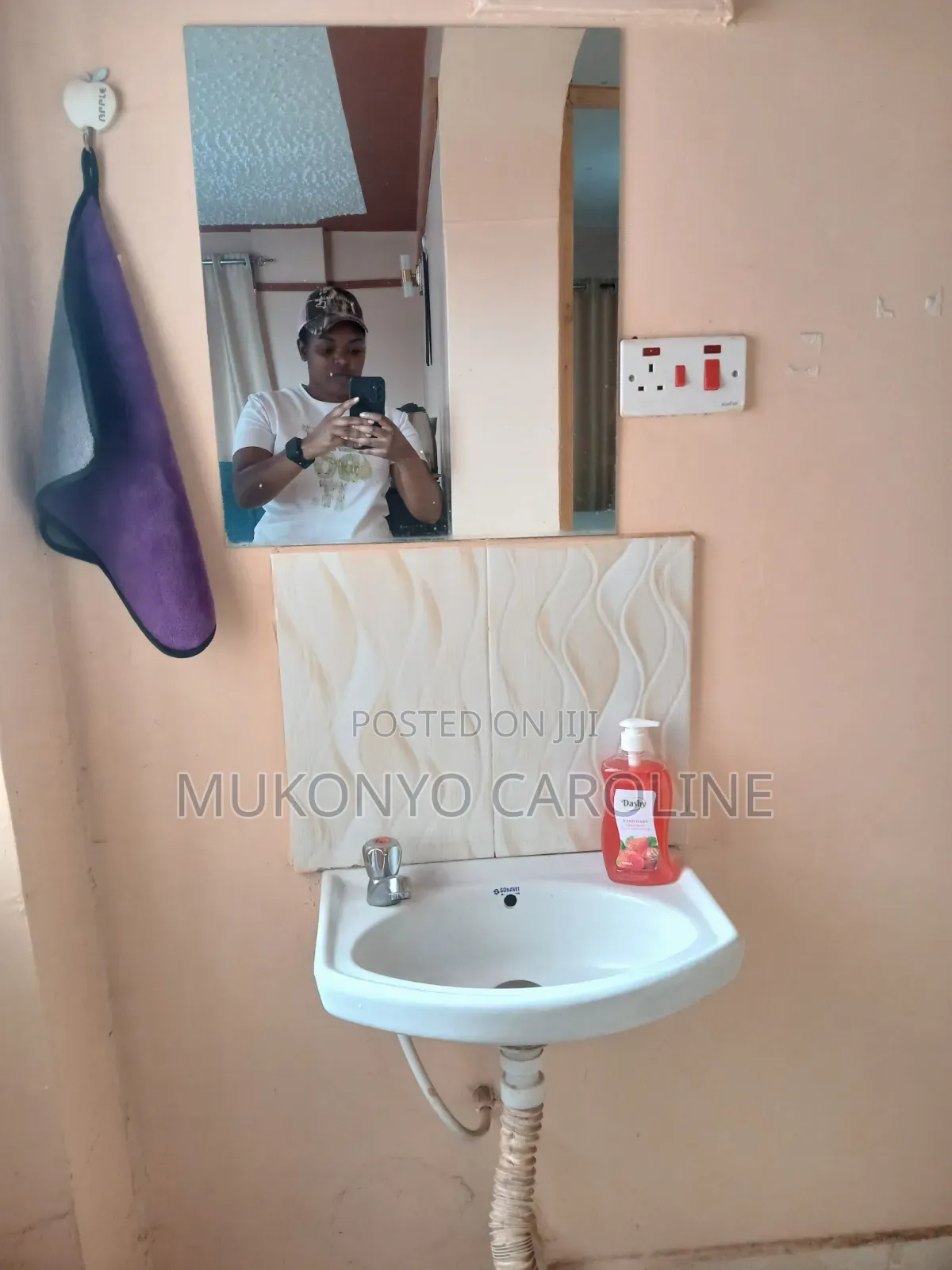 Cozy 1bedroom Airbnb in Kamakis Behind Greenspot Gardens