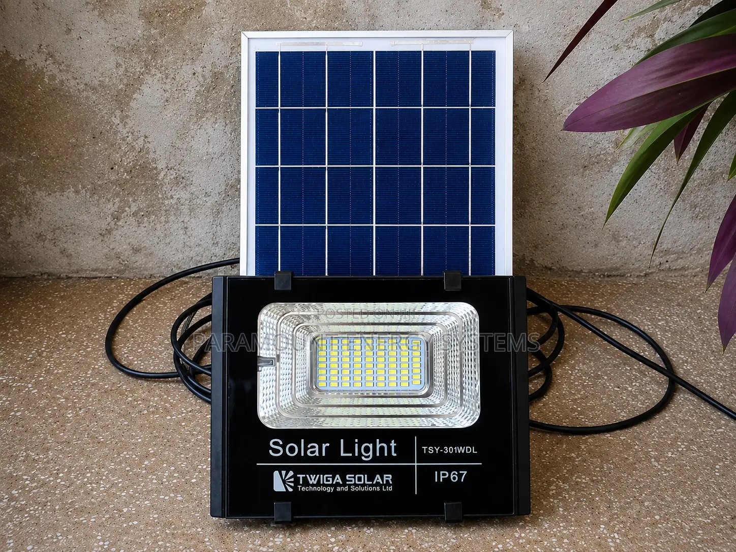 Super Bright and High Qulaity 30Watts Solar Flood Light