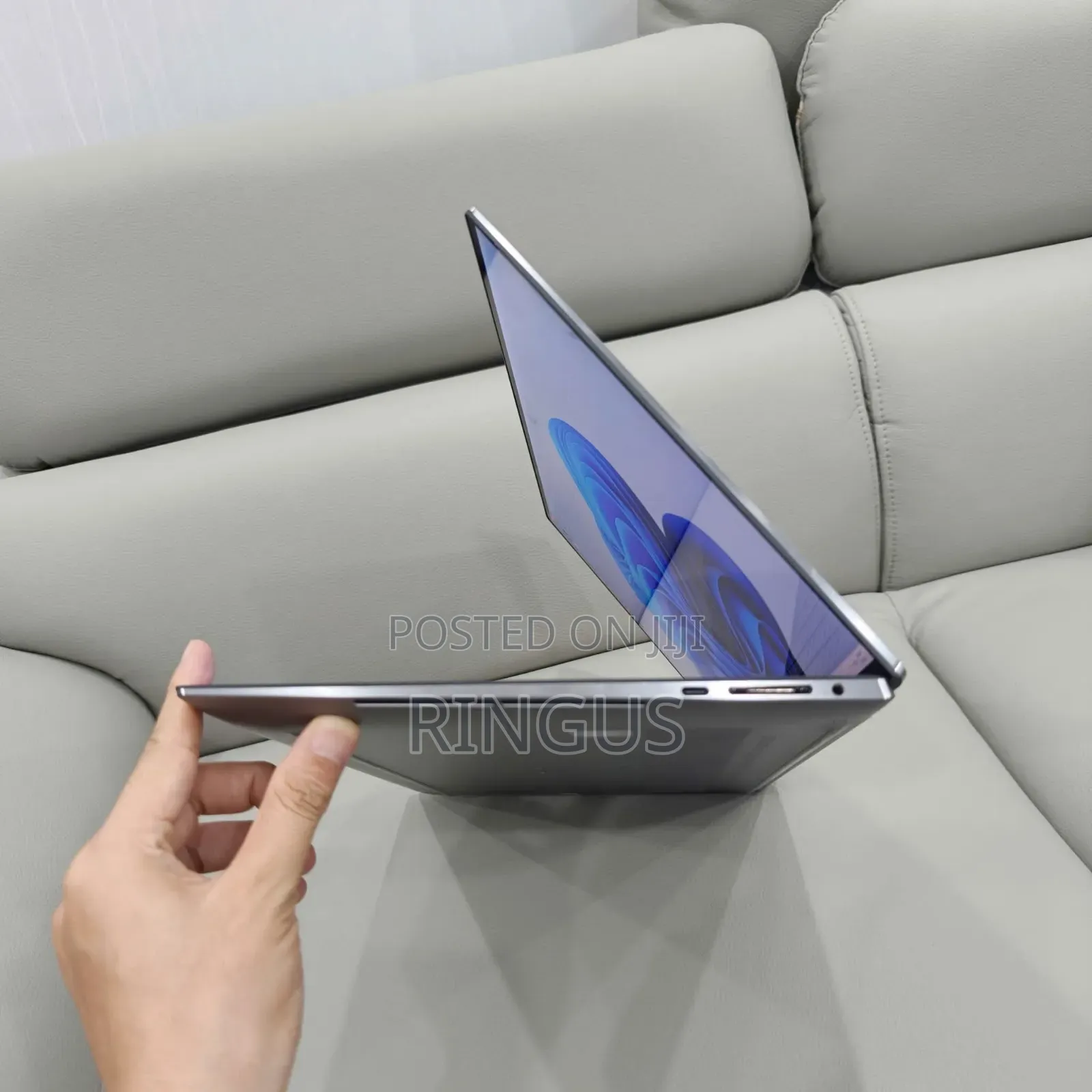 Laptop Dell Precision 5560 16GB Intel Core i9 SSD 512GB