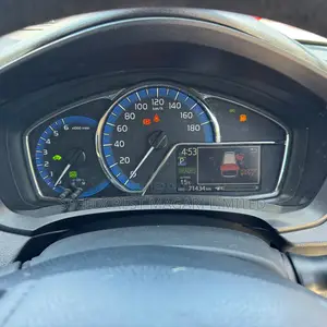 Toyota Corolla Fielder 1.5 Hybrid FWD 2019 Silver