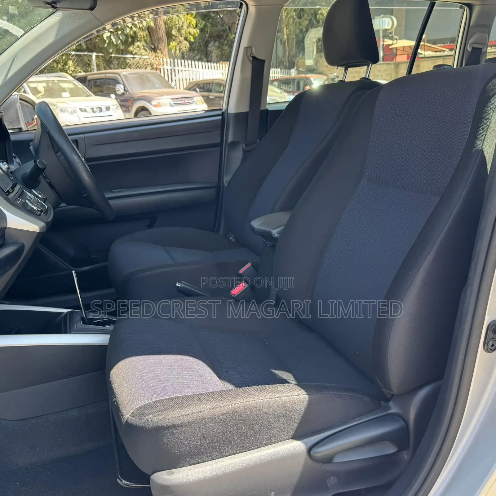 Toyota Corolla Fielder 1.5 Hybrid FWD 2019 Silver