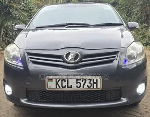 Toyota Auris 2010 Gray