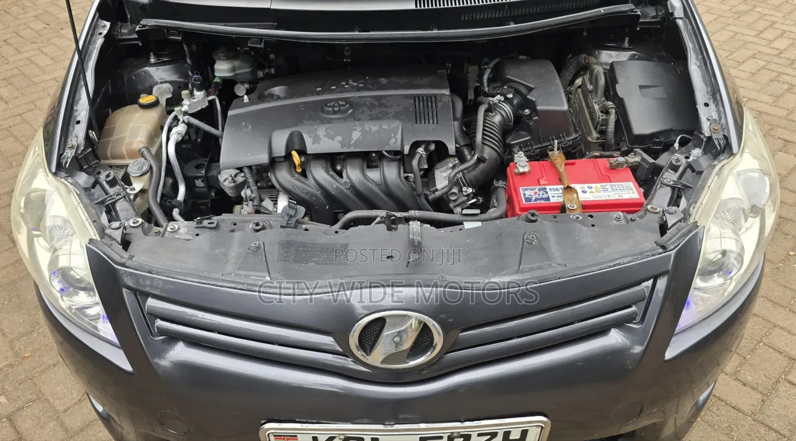 Toyota Auris 2010 Gray