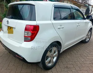 Toyota IST 2009 White