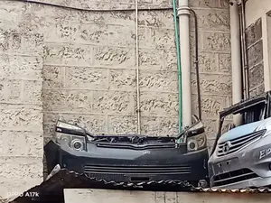 Nosecut Toyota Voxy Zrr70