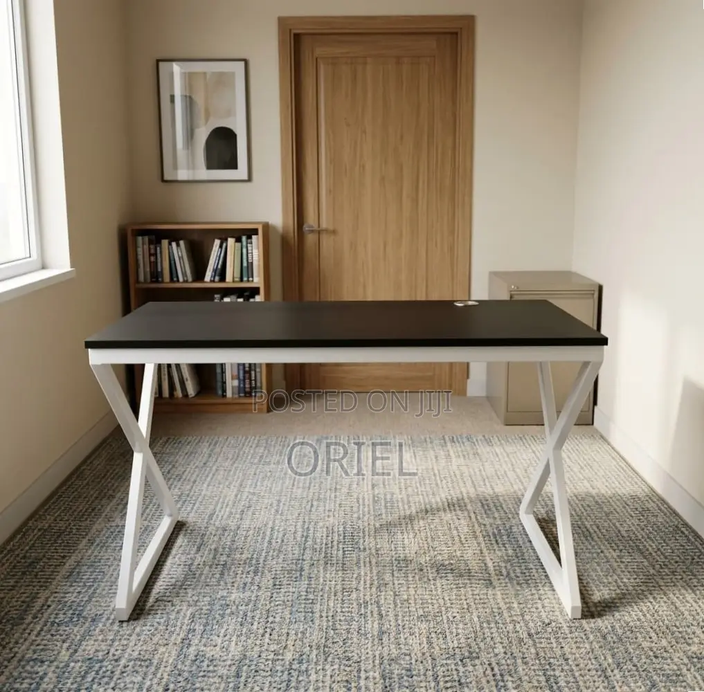 Office Desk : 120CM Generic Gaming Table