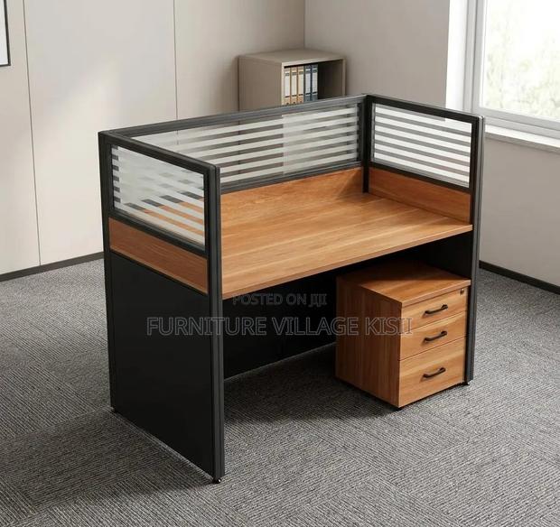 Working Station; 1- Way Modern Working Station - thumbnail 9