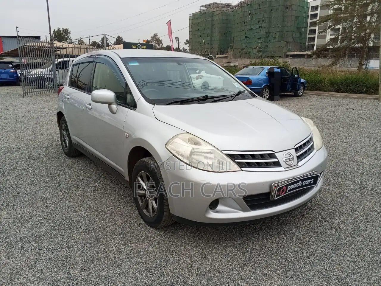 Nissan Tiida 2012 Silver