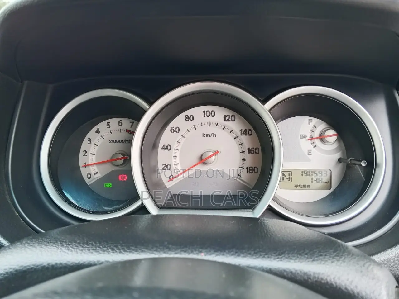 Nissan Tiida 2012 Silver