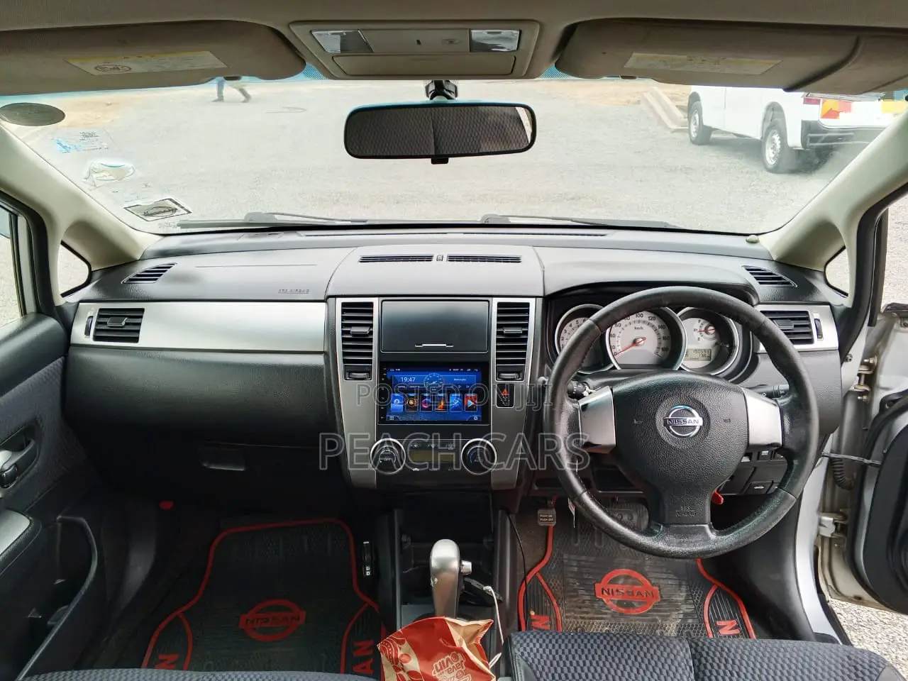 Nissan Tiida 2012 Silver