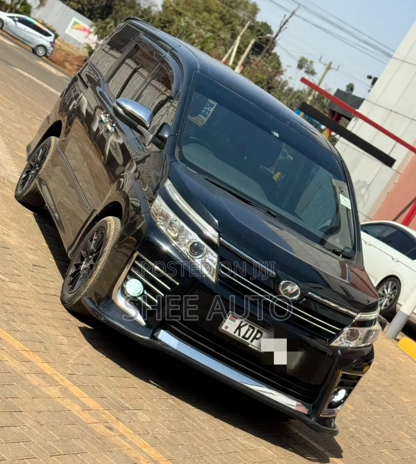 Toyota Noah 2016 Black