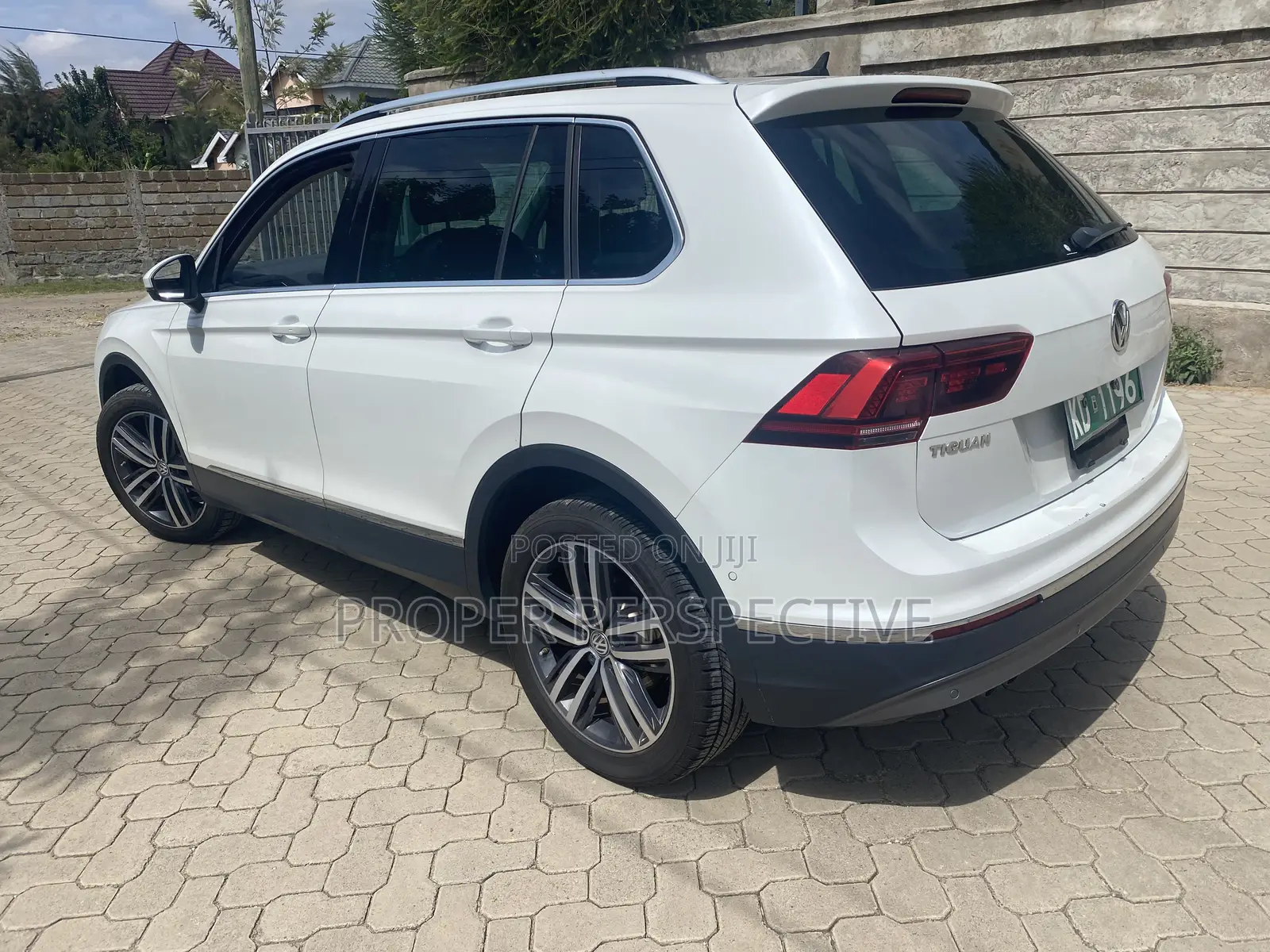 Volkswagen Tiguan 2.0T SEL AWD 4MOTION 2018 Pearl
