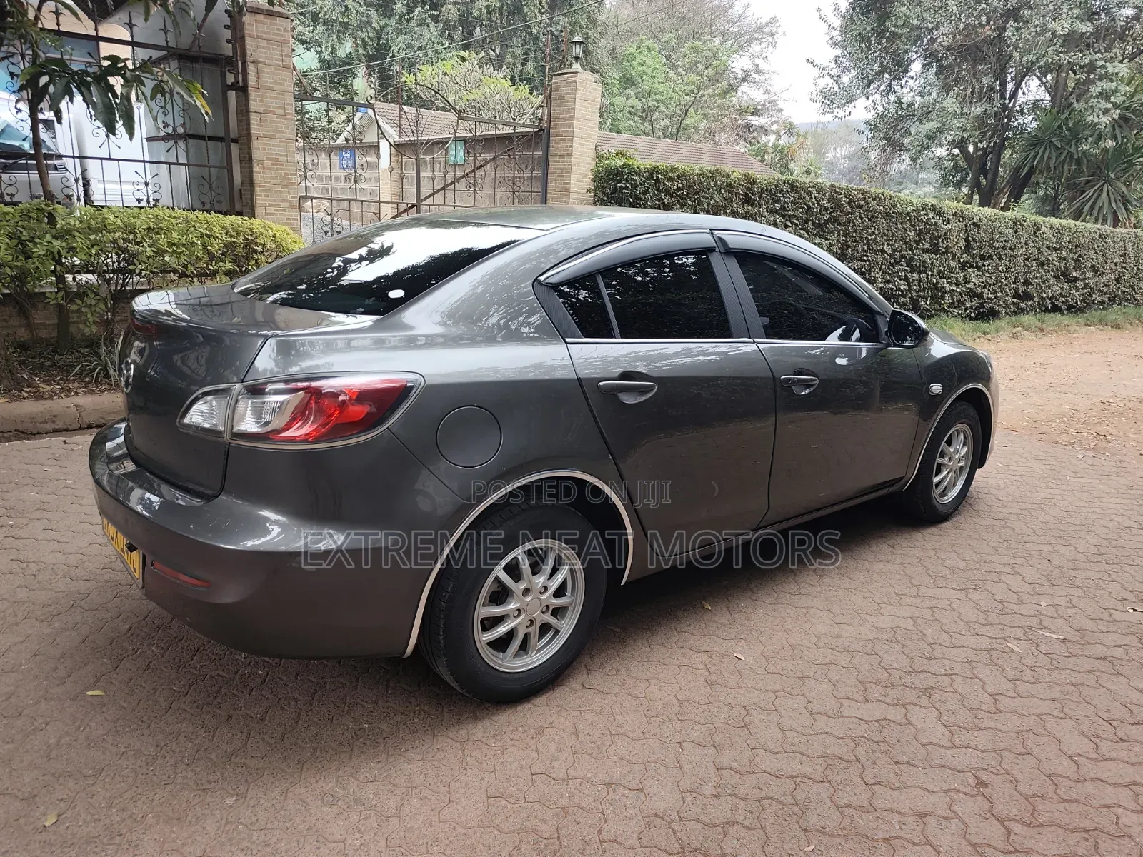 Mazda Axela 2012 Gray