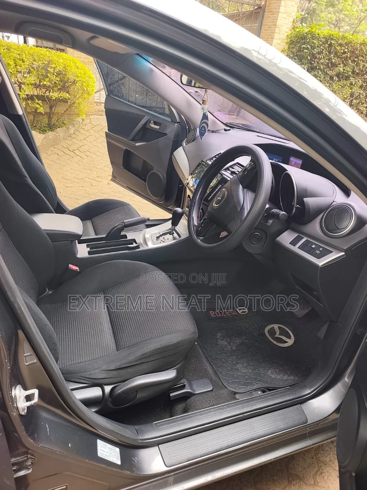Mazda Axela 2012 Gray