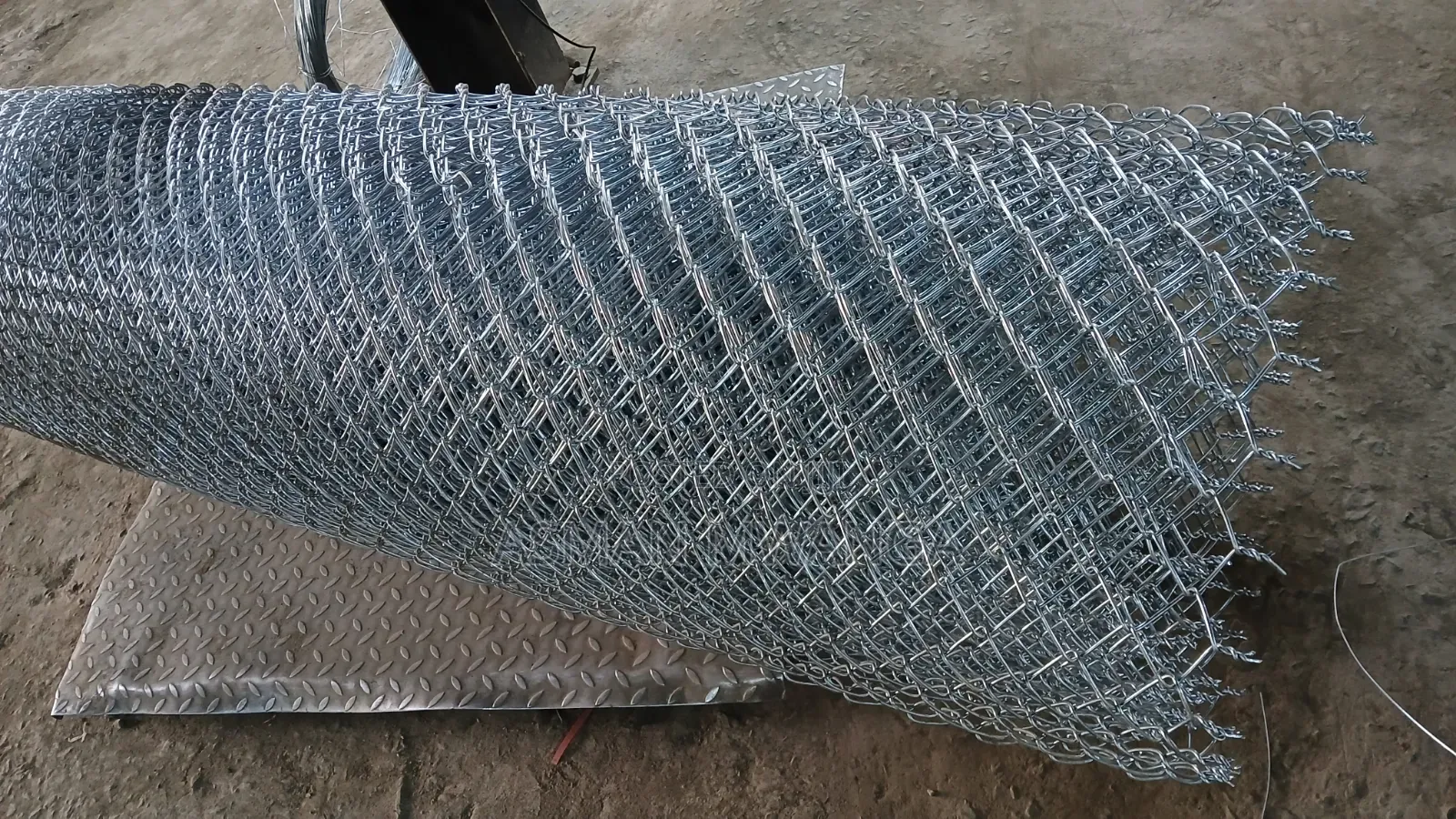 Hurricane Fence/Mesh Wire 14gauge 2.0mm 4ft