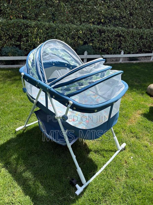 Portable Baby Crib Bassinet