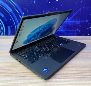 Laptop Lenovo ThinkPad T14 32GB Intel Core Ultra 7 SSD 1T