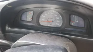 Toyota Hilux 1994 Off white